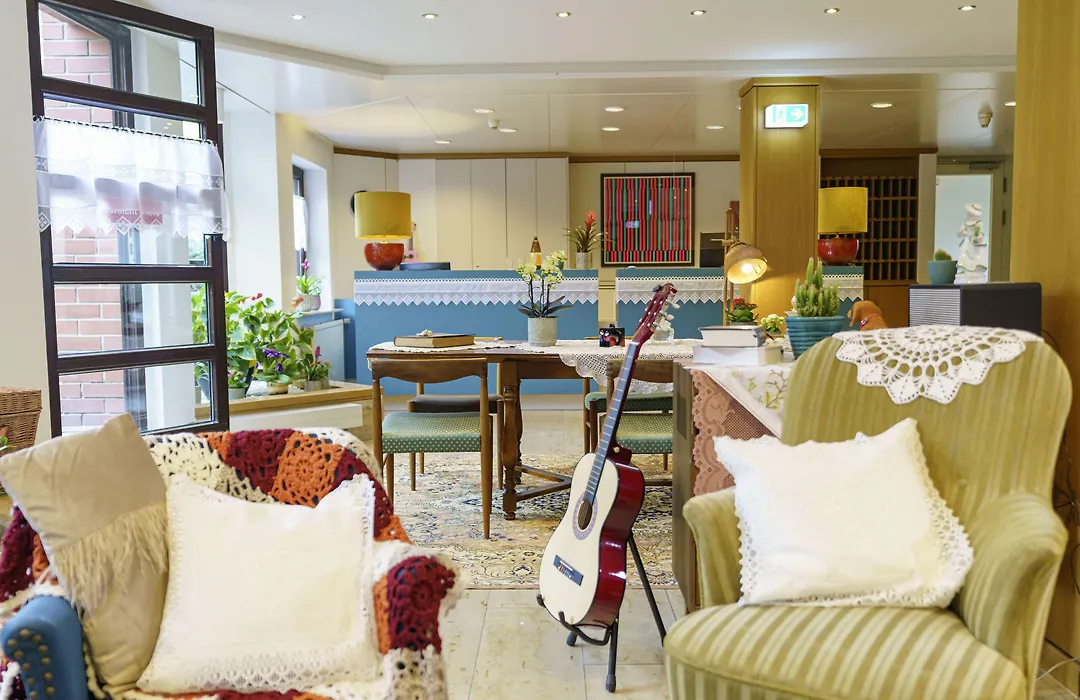 Tante ALMA's Bonner Hotel-1